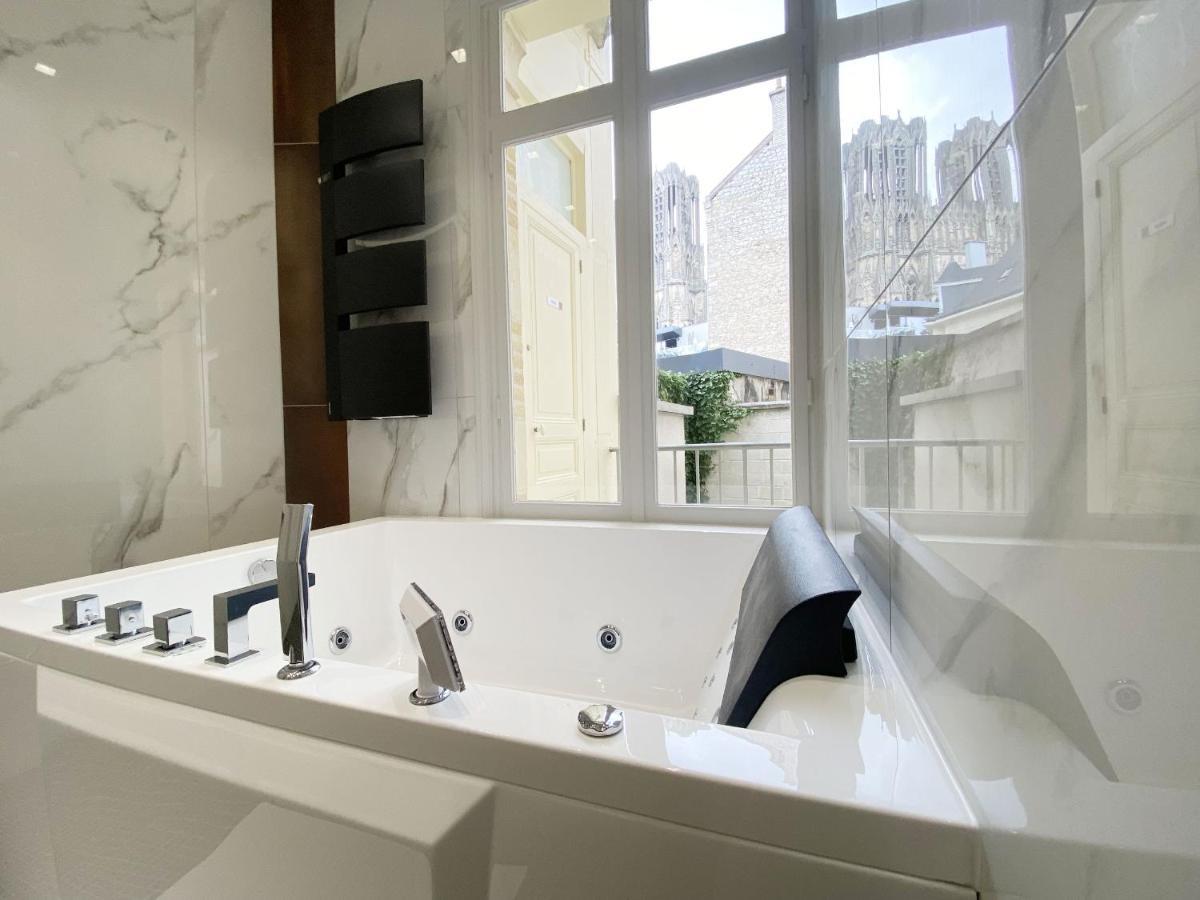 Le Clovis Suites Spa Sauna Reims Luaran gambar